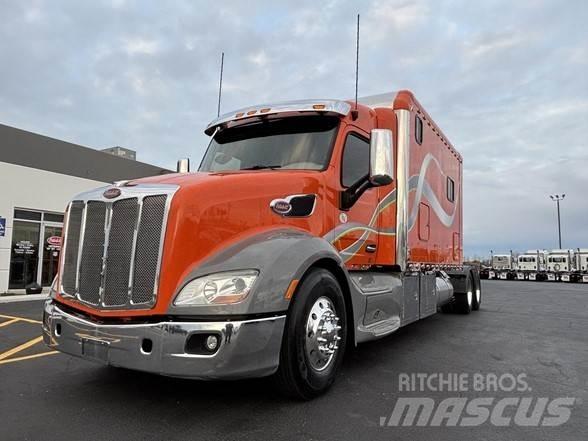 Peterbilt 579 中古トラクターヘッド | トレーラーヘッド