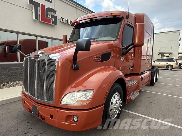 Peterbilt 579 中古トラクターヘッド | トレーラーヘッド