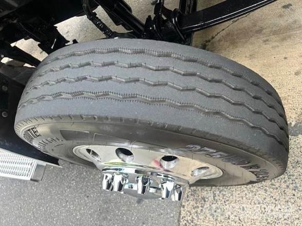 Peterbilt 579 中古トラクターヘッド | トレーラーヘッド