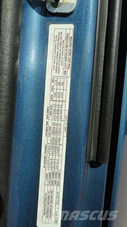 Peterbilt 579 中古トラクターヘッド | トレーラーヘッド