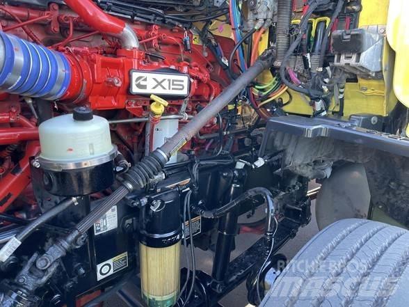 Peterbilt 579 中古トラクターヘッド | トレーラーヘッド
