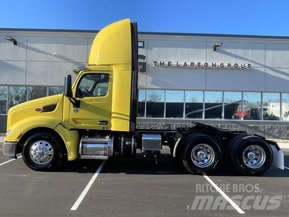 Peterbilt 579 中古トラクターヘッド | トレーラーヘッド