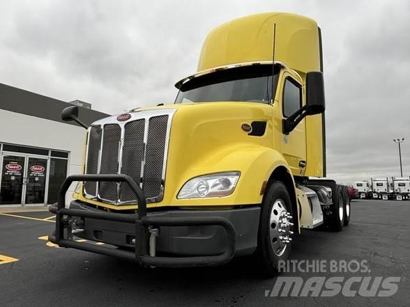 Peterbilt 579 中古トラクターヘッド | トレーラーヘッド