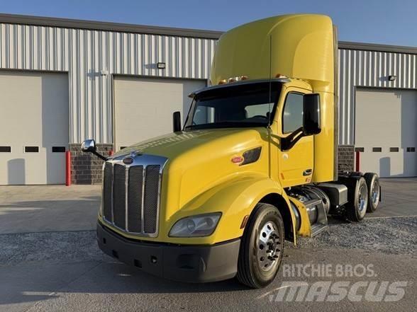Peterbilt 579 中古トラクターヘッド | トレーラーヘッド