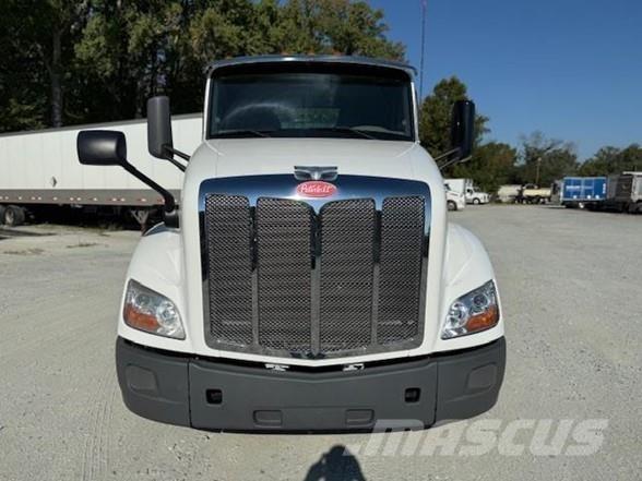 Peterbilt 579 中古トラクターヘッド | トレーラーヘッド