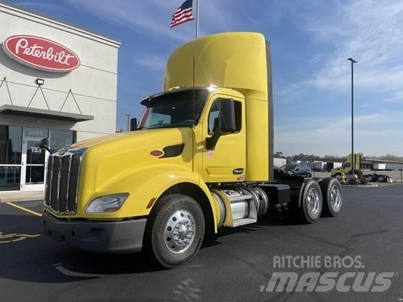 Peterbilt 579 中古トラクターヘッド | トレーラーヘッド