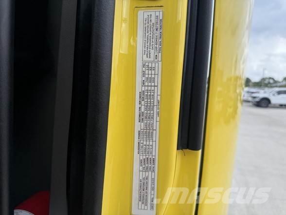 Peterbilt 579 中古トラクターヘッド | トレーラーヘッド