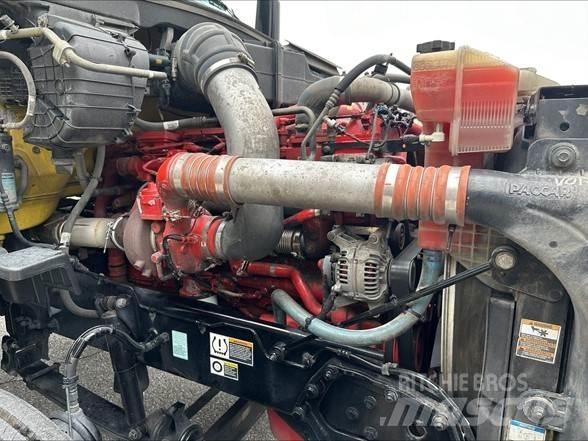 Peterbilt 579 中古トラクターヘッド | トレーラーヘッド