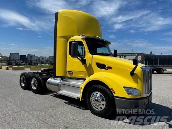 Peterbilt 579 中古トラクターヘッド | トレーラーヘッド