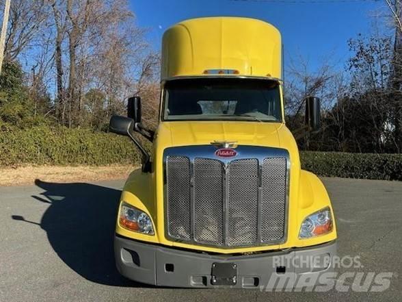 Peterbilt 579 中古トラクターヘッド | トレーラーヘッド