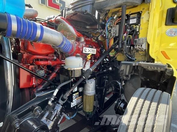 Peterbilt 579 中古トラクターヘッド | トレーラーヘッド