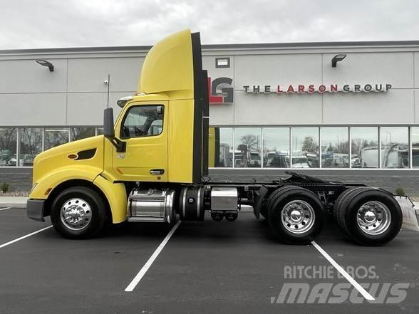 Peterbilt 579 中古トラクターヘッド | トレーラーヘッド