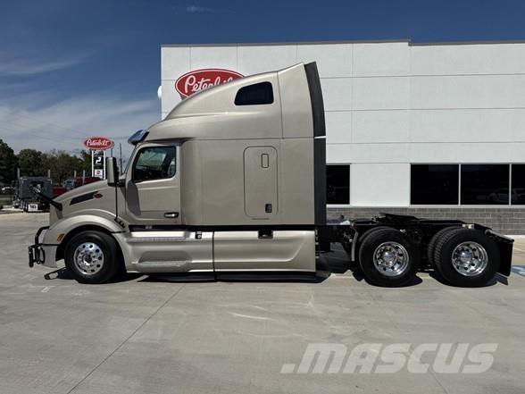 Peterbilt 579 中古トラクターヘッド | トレーラーヘッド