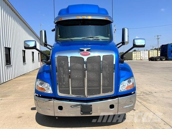 Peterbilt 579 中古トラクターヘッド | トレーラーヘッド