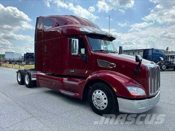 Peterbilt 579 中古トラクターヘッド | トレーラーヘッド