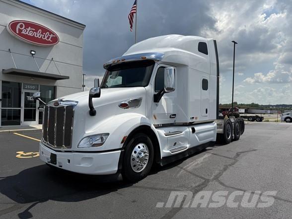 Peterbilt 579 中古トラクターヘッド | トレーラーヘッド