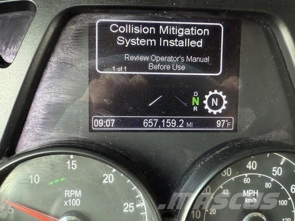 Peterbilt 579 中古トラクターヘッド | トレーラーヘッド