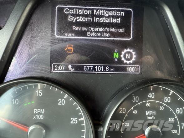 Peterbilt 579 中古トラクターヘッド | トレーラーヘッド