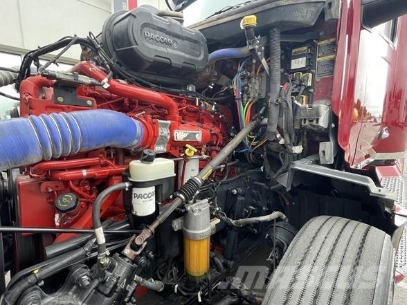 Peterbilt 579 中古トラクターヘッド | トレーラーヘッド