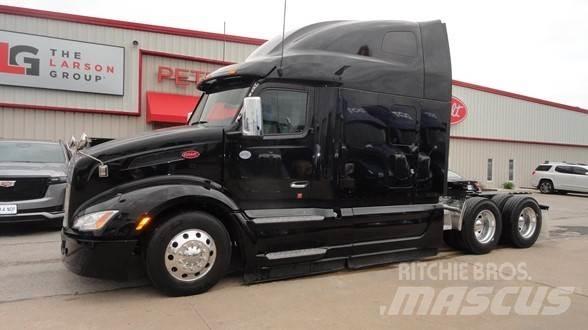 Peterbilt 579 中古トラクターヘッド | トレーラーヘッド