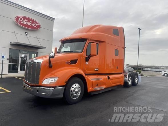Peterbilt 579 中古トラクターヘッド | トレーラーヘッド