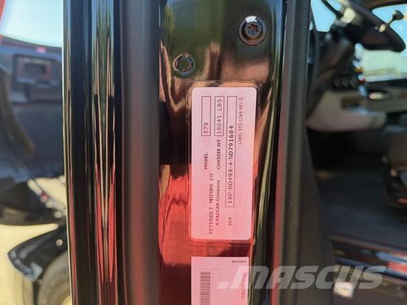 Peterbilt 579 中古トラクターヘッド | トレーラーヘッド