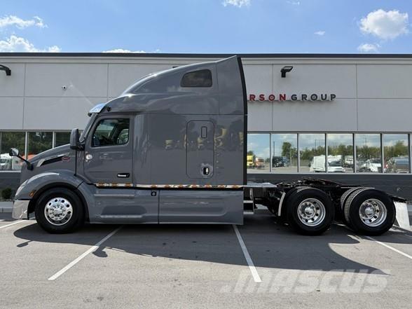 Peterbilt 579 中古トラクターヘッド | トレーラーヘッド