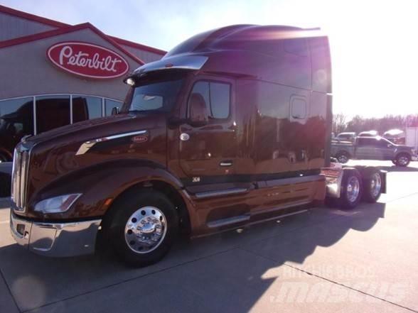 Peterbilt 579 中古トラクターヘッド | トレーラーヘッド