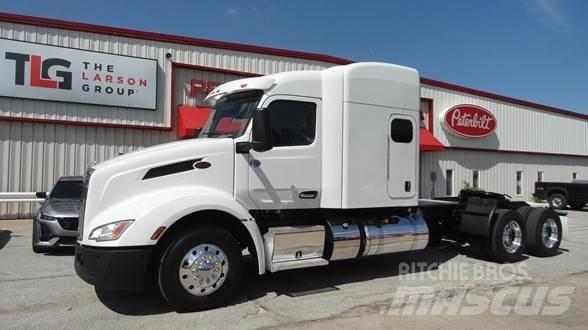 Peterbilt 579 中古トラクターヘッド | トレーラーヘッド