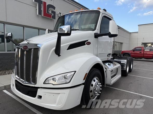 Peterbilt 579 中古トラクターヘッド | トレーラーヘッド