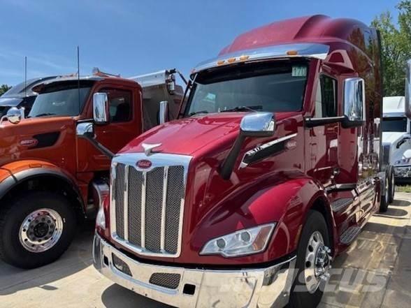 Peterbilt 579 中古トラクターヘッド | トレーラーヘッド