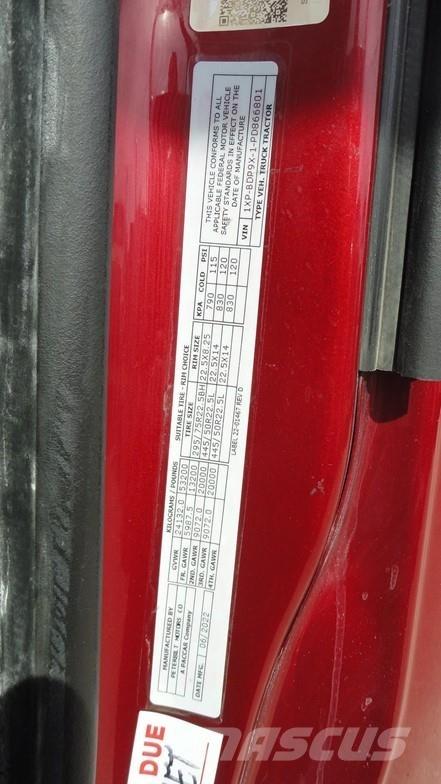 Peterbilt 579 中古トラクターヘッド | トレーラーヘッド