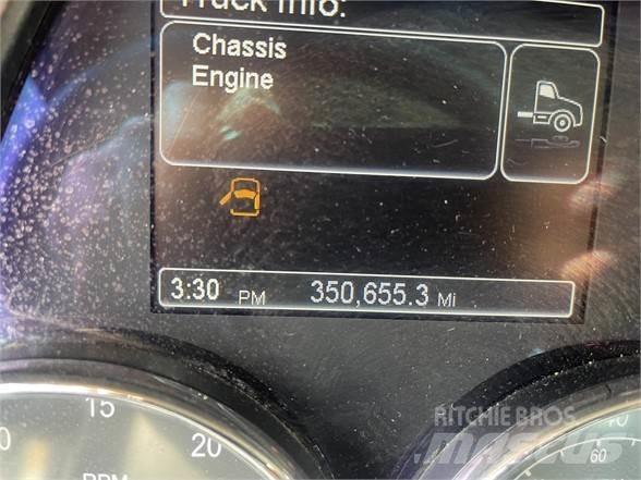 Peterbilt 579 中古トラクターヘッド | トレーラーヘッド