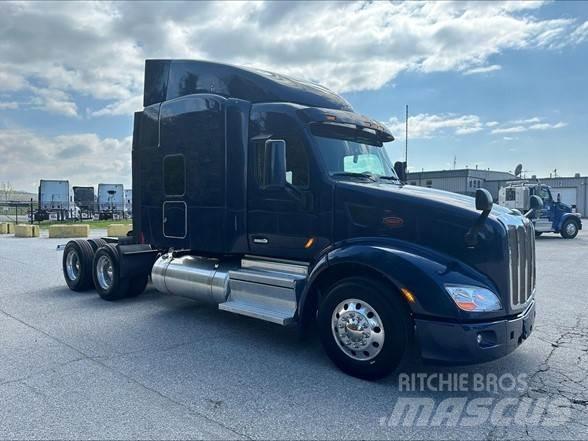 Peterbilt 579 中古トラクターヘッド | トレーラーヘッド