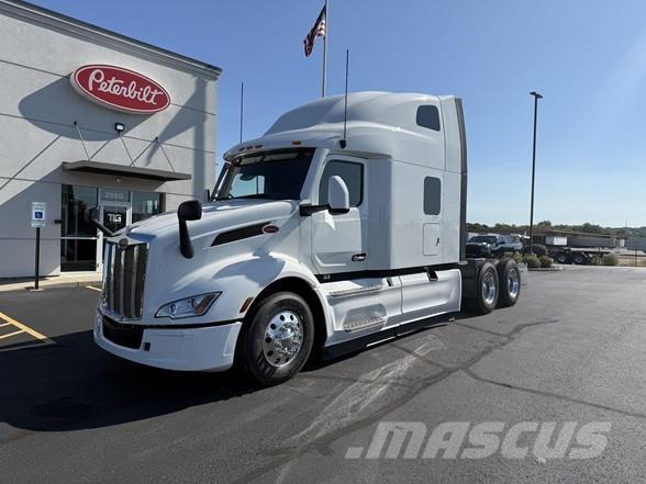Peterbilt 579 中古トラクターヘッド | トレーラーヘッド