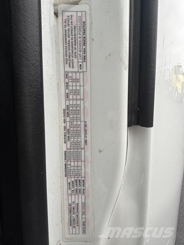Peterbilt 579 中古トラクターヘッド | トレーラーヘッド