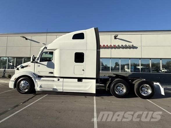 Peterbilt 579 中古トラクターヘッド | トレーラーヘッド