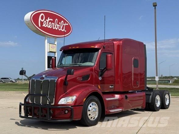 Peterbilt 579 中古トラクターヘッド | トレーラーヘッド