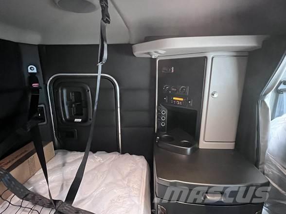 Peterbilt 589 中古トラクターヘッド | トレーラーヘッド