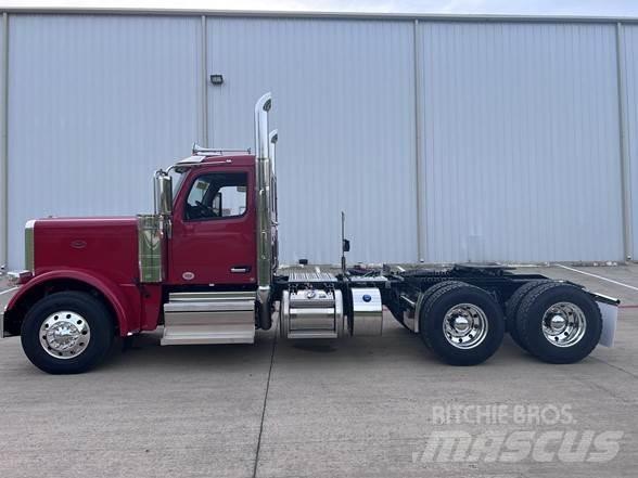 Peterbilt 589 中古トラクターヘッド | トレーラーヘッド