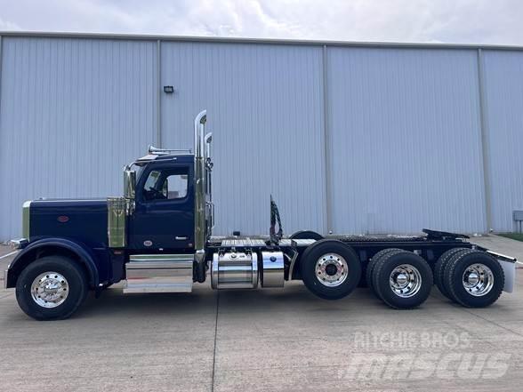 Peterbilt 589 中古トラクターヘッド | トレーラーヘッド