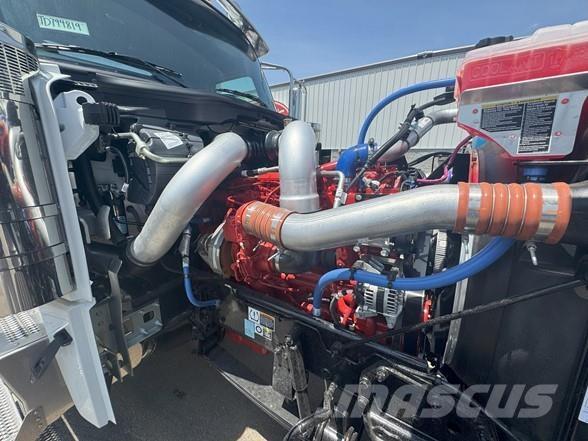 Peterbilt 589 中古トラクターヘッド | トレーラーヘッド