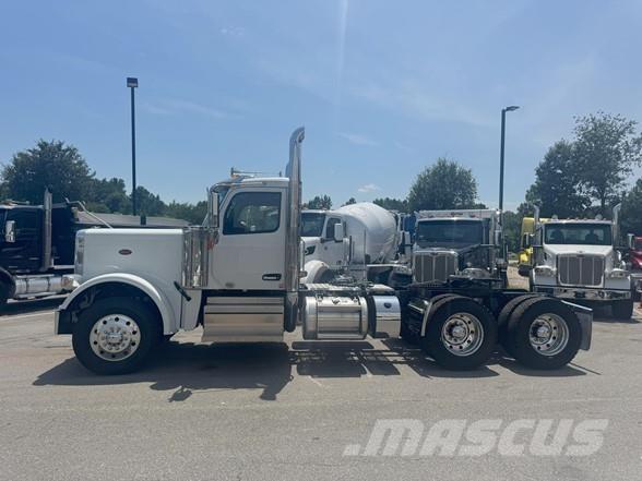 Peterbilt 589 中古トラクターヘッド | トレーラーヘッド