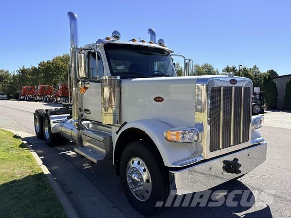 Peterbilt 589 中古トラクターヘッド | トレーラーヘッド