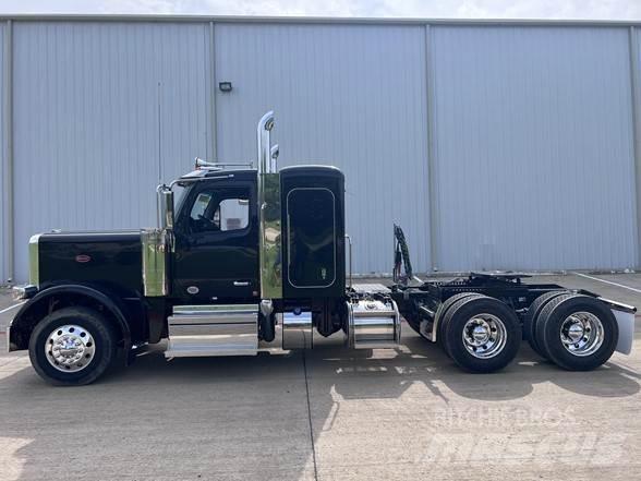 Peterbilt 589 中古トラクターヘッド | トレーラーヘッド