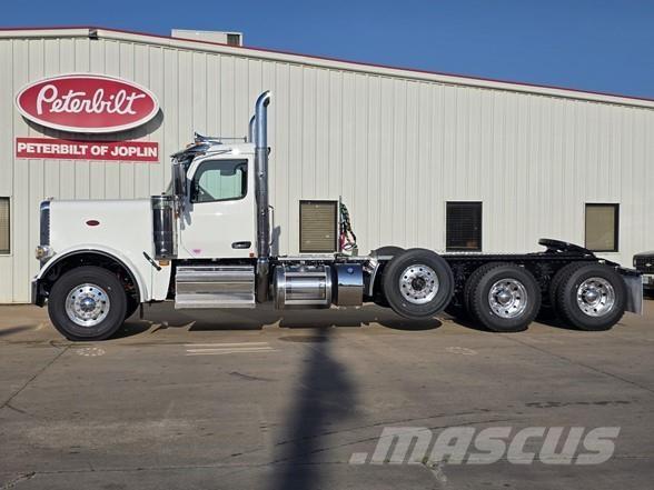 Peterbilt 589 中古トラクターヘッド | トレーラーヘッド