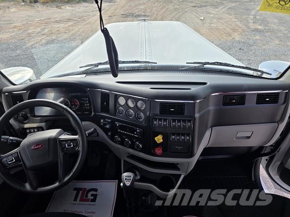 Peterbilt 589 中古トラクターヘッド | トレーラーヘッド