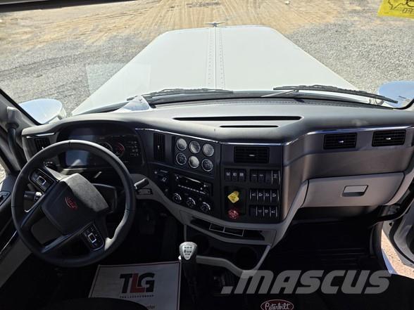Peterbilt 589 中古トラクターヘッド | トレーラーヘッド