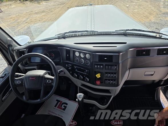 Peterbilt 589 中古トラクターヘッド | トレーラーヘッド