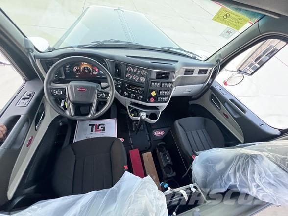 Peterbilt 589 中古トラクターヘッド | トレーラーヘッド